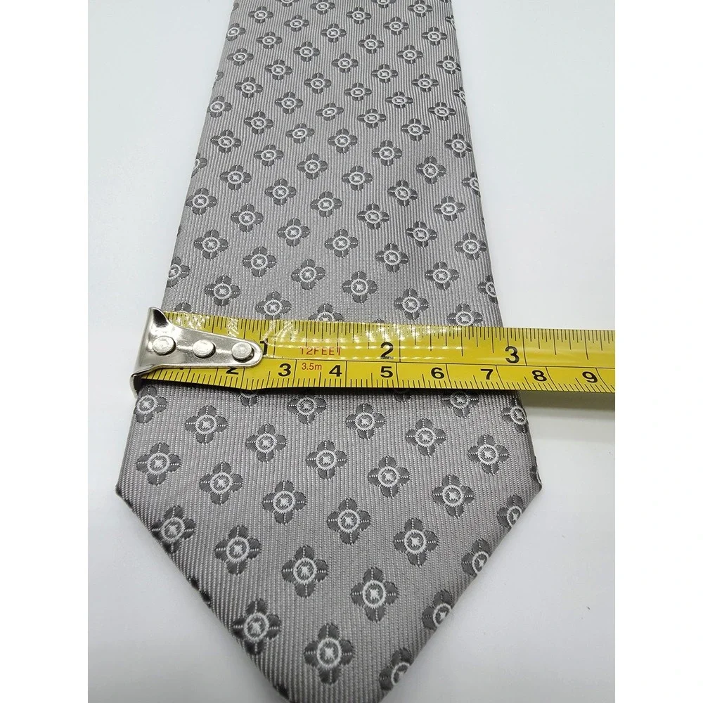 Banana Republic Gray/Silver Geometric Tie 58